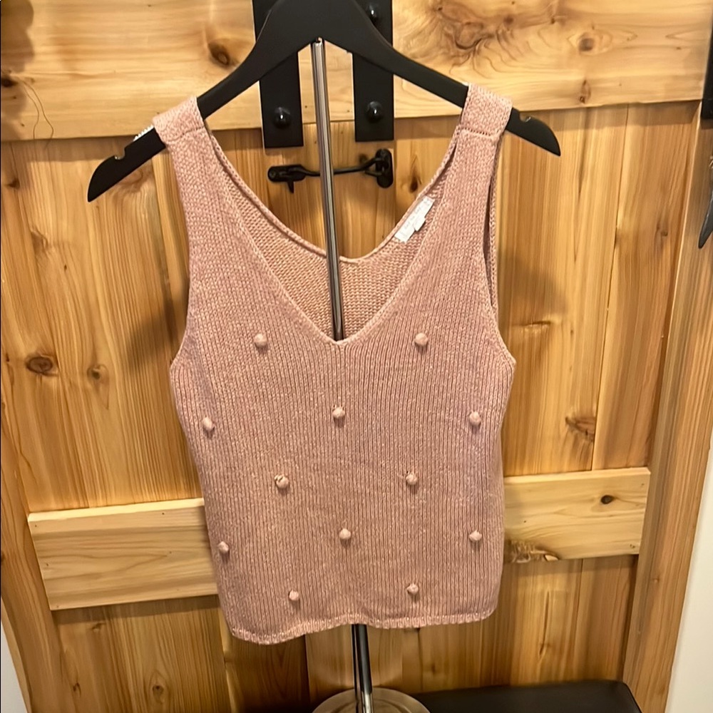 Blu Pepper Textured Dot Knit Sleevless Top in Blush